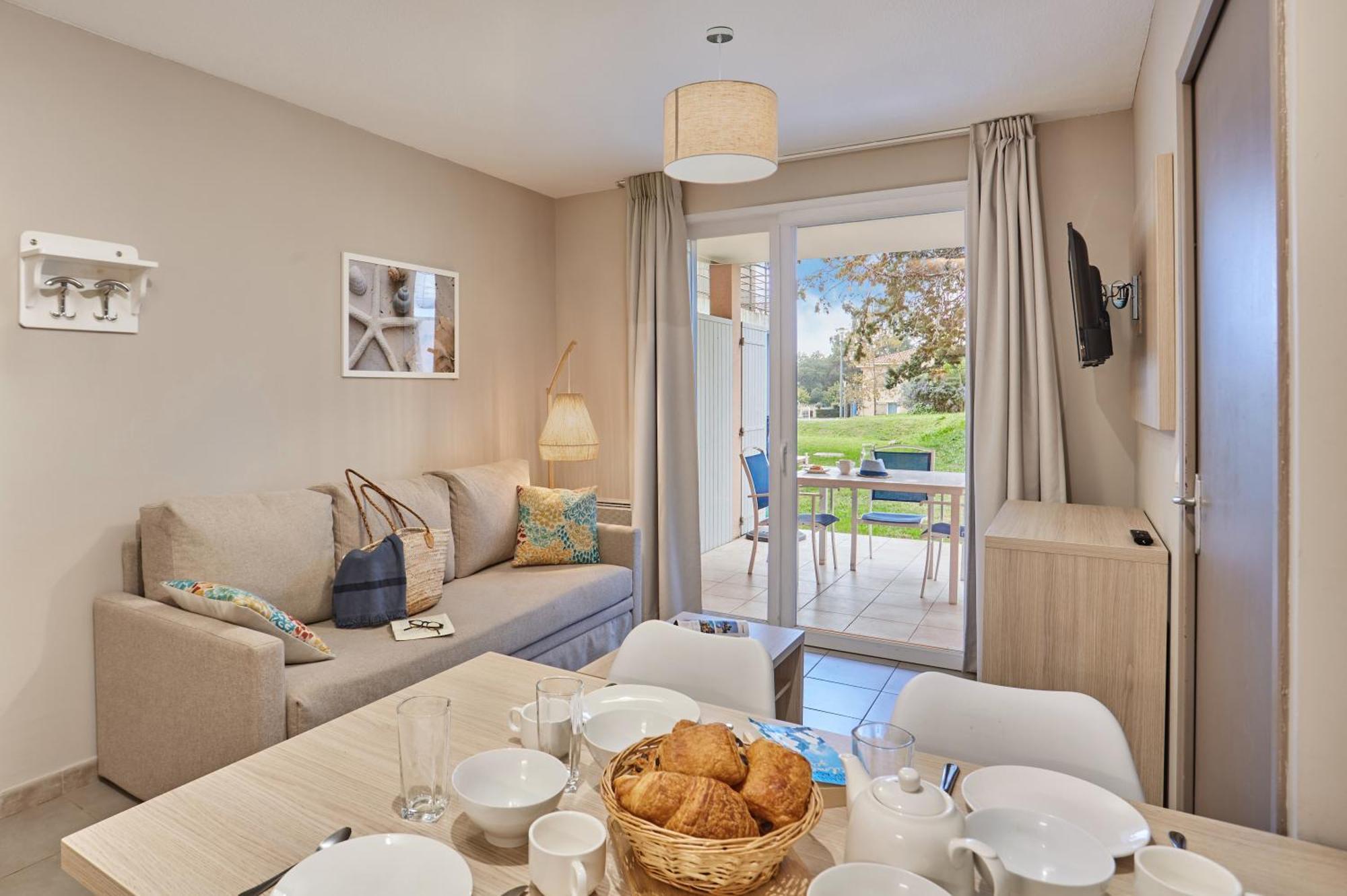 Residence Odalys Les Oceanides Ла-Лонд-ле-Мор Экстерьер фото